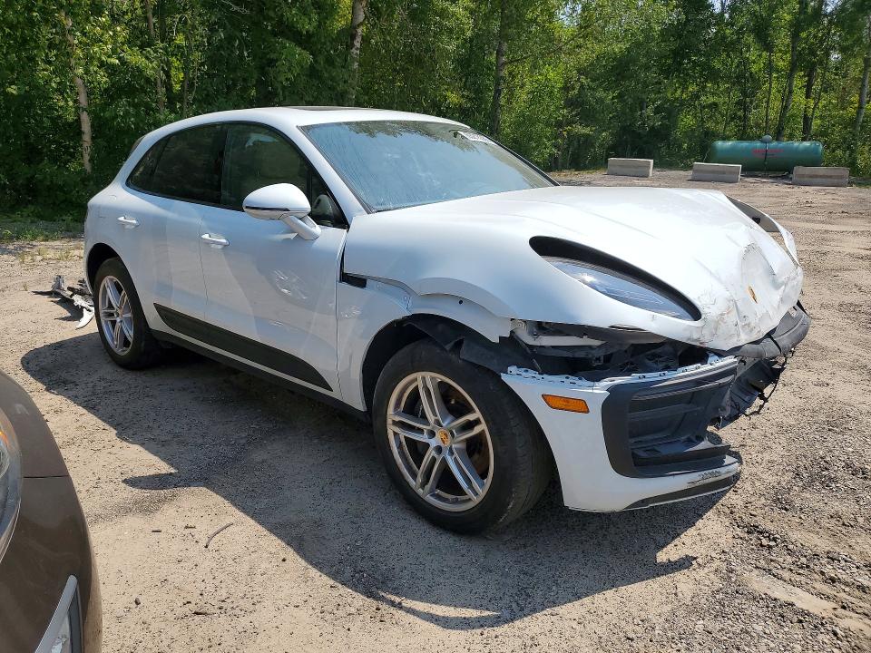 2022 Porsche Macan VIN WP1AA2A53NLB05708 COPART salvage auction — DAMAGE HISTORY, On - Permit No Brand - Unfit (P), sold $18,900 on 2026-08-06 (photo 4)
