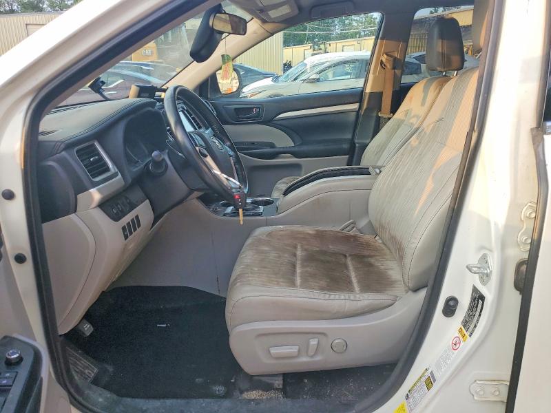 2017 Toyota Highlander VIN 5TDBZRFH4HS452610 COPART salvage auction — FRONT END, Nc - Salvage Certificate Of Title, sold $7,000 on 2026-08-21 (photo 7)