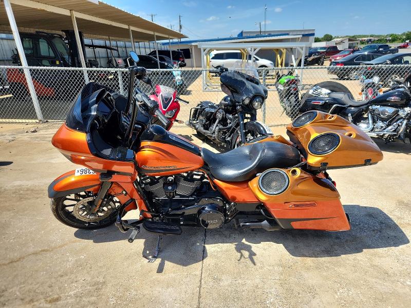 2019 Harley-Davidson fl VIN 1HD1KTP13KB601021 COPART salvage auction — SIDE, Tx - Salvage Vehicle Title (P), sold $15,200 on 2026-09-21 (photo 3)