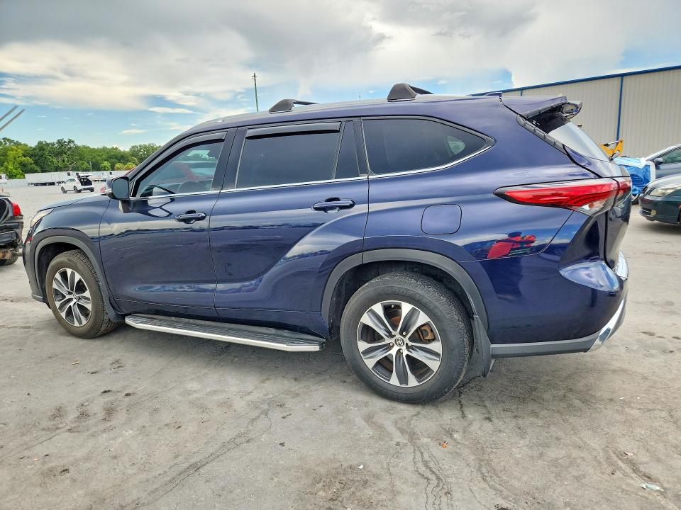 2020 Toyota VIN 5TDHZRBH4LS041670 COPART salvage auction — MINOR DENT/SCRATCHES, Fl - Certificate Of Title (P), sold $7,200 on 2026-07-20 (photo 2)