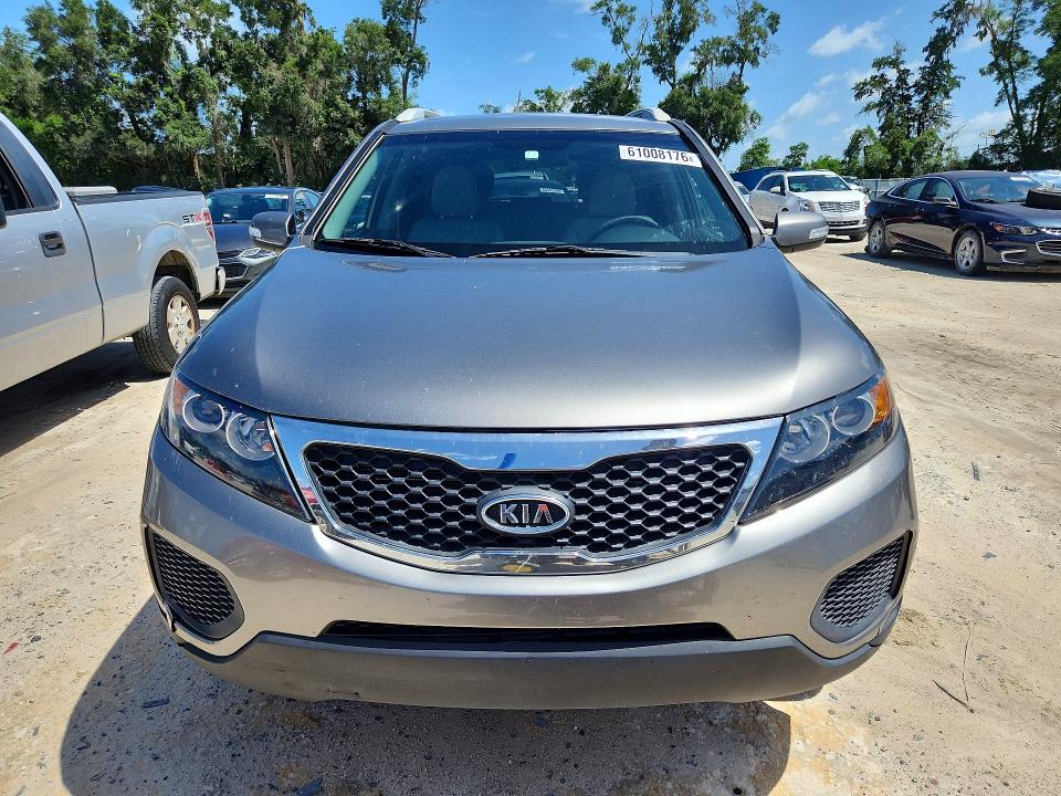 2013 Kia Sorento VIN 5XYKT4A22DG402772 COPART salvage auction — REAR END, FL - CERT OF TITLE SLVG REBUILDABLE, sold $1,750 on 2026-07-28 (photo 5)