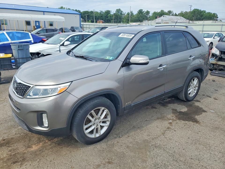 2015 Kia Sorento VIN 5XYKTDA75FG599080 COPART salvage auction — MINOR DENT/SCRATCHES, Pa - Cert Of Title, sold $2,100 on 2026-07-24 (photo 1)