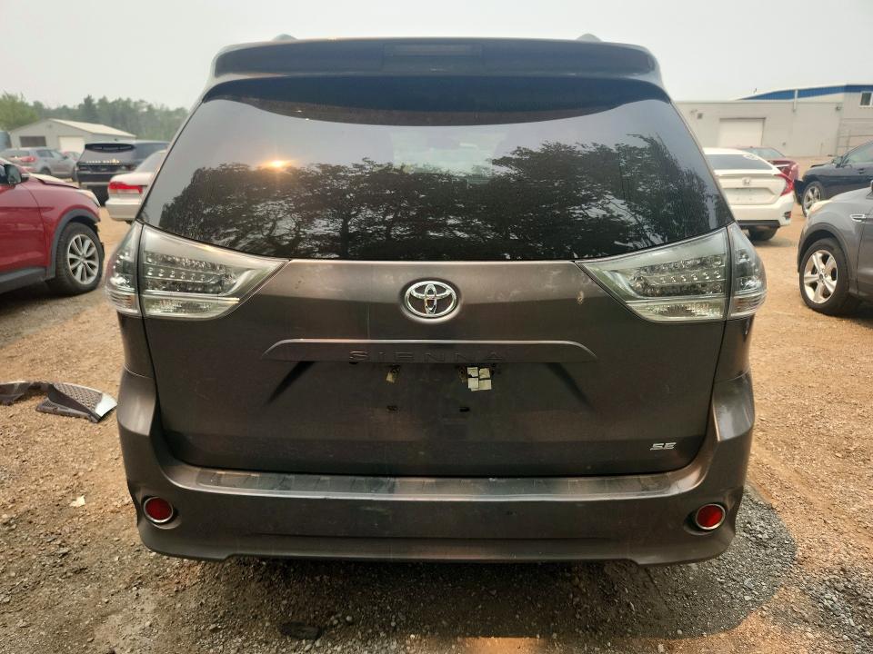 2017 Toyota Sienna VIN 5TDXZ3DC9HS890243 COPART salvage auction — FRONT END, On - Permit Salvage, sold $375 on 2026-07-30 (photo 6)