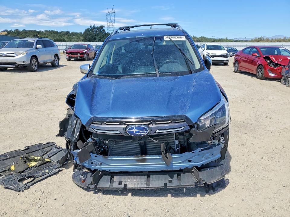 2023 Subaru Forester VIN JF2SKARC6PH503518 COPART salvage auction — FRONT END, Ca - Salvage Certificate, sold $6,500 on 2026-07-31 (photo 5)
