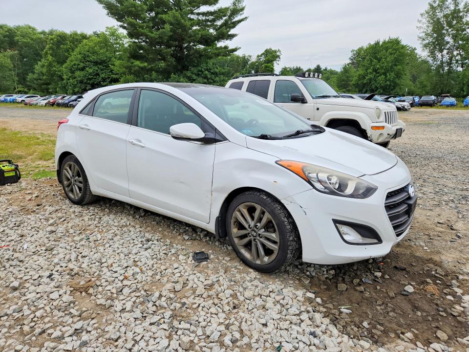 2016 Hyundai Elantra VIN KMHD35LH3GU310410 COPART salvage auction — NORMAL WEAR, Ma - Certificate Of Title, sold $1,850 on 2026-07-21 (photo 4)