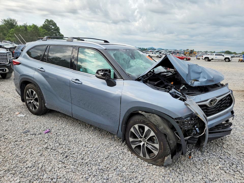 2021 Toyota Highlander VIN 5TDHZRAH3MS065431 COPART salvage auction — ALL OVER, Tn - Salvage Certificate, sold $175 on 2026-07-21 (photo 4)