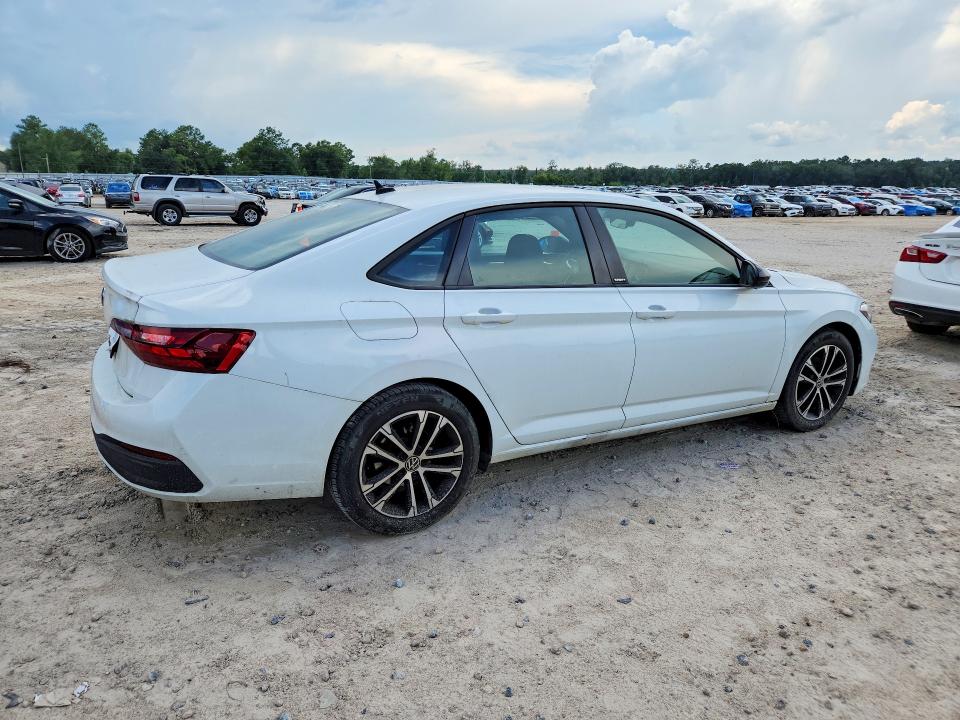 2024 Volkswagen Jetta VIN 3VWAM7BU7RM086321 COPART salvage auction — FRONT END, FL - CERT OF TITLE SLVG REBUILDABLE, sold $125 on 2026-09-24 (photo 3)