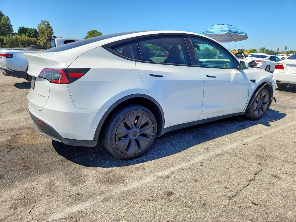 2024 Tesla Model y VIN 7SAYGDEE6RF194870 COPART salvage auction — FRONT END, Ca - Salvage Certificate, sold $12,100 on 2026-08-28 (photo 3)