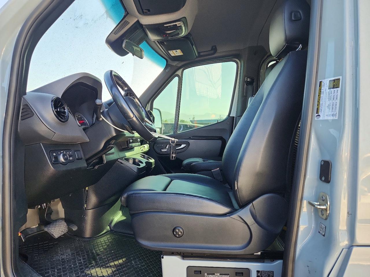 2022 Mercedes-Benz Sprinter VIN W1Z40FHY4NT085453 COPART salvage auction — Rear End, Dv - Clean Title, sold $26,500 on 2026-08-24 (photo 7)