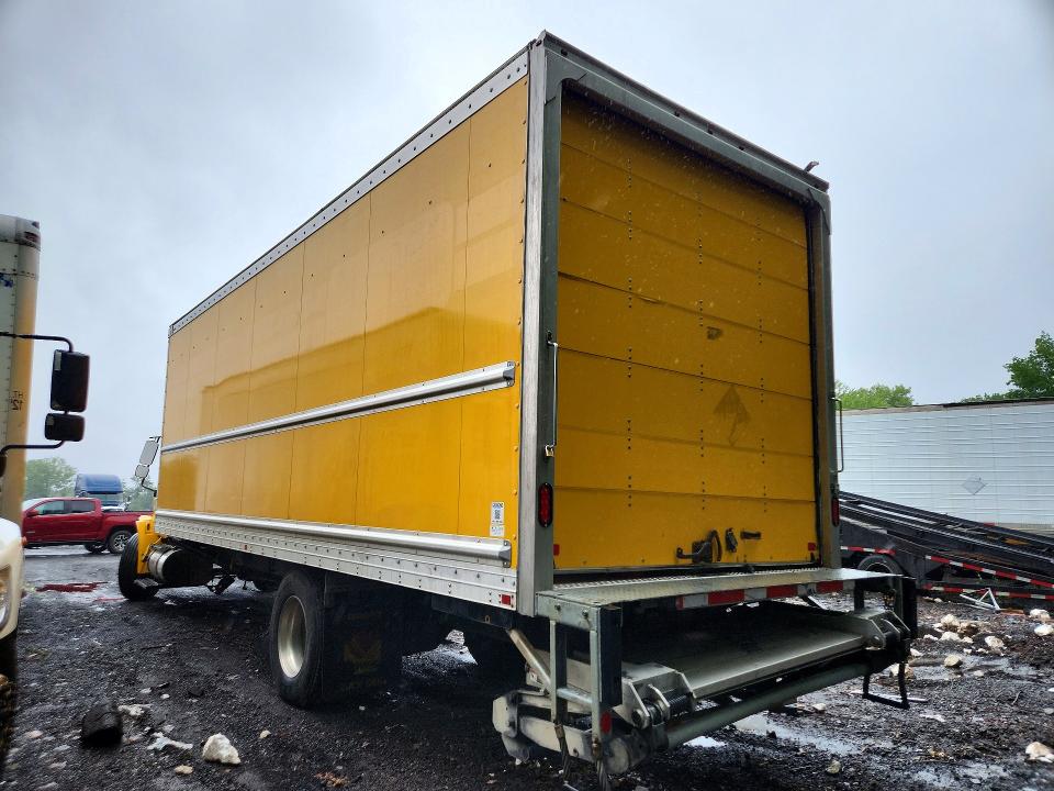 2018 International 4000 series VIN 1HTMMMML8JH713431 COPART salvage auction — MECHANICAL, TX - CERTIFICATE OF TITLE, sold $1,600 on 2026-07-10 (photo 2)