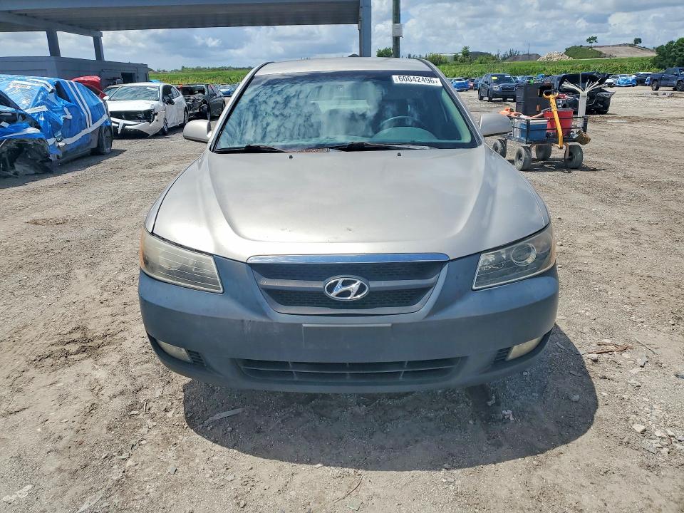 2006 Hyundai Sonata VIN 5NPEU46F16H009735 COPART salvage auction — MINOR DENT/SCRATCHES, Fl - Certificate Of Title, sold $550 on 2026-07-09 (photo 5)