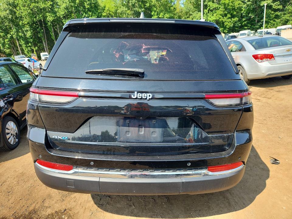 2024 Jeep Grand cherokee VIN 1C4RJYB67RC181811 COPART salvage auction — FRONT END, Sc - Certificate Of Title (P), sold $13,900 on 2026-07-27 (photo 6)