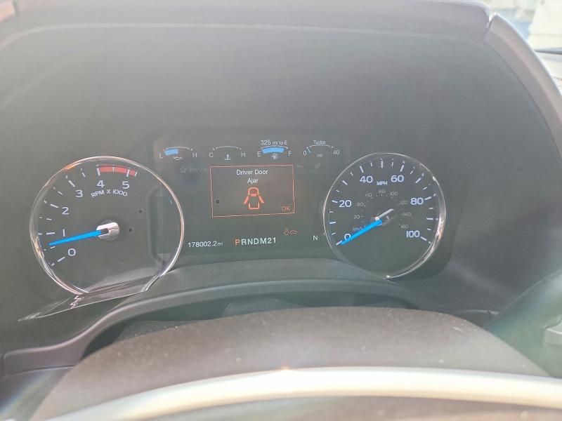 2017 Ford VIN 1FT7W2BT8HEE01889 COPART salvage auction — SIDE, Tx - Salvage Vehicle Title, sold $18,300 on 2026-07-31 (photo 9)