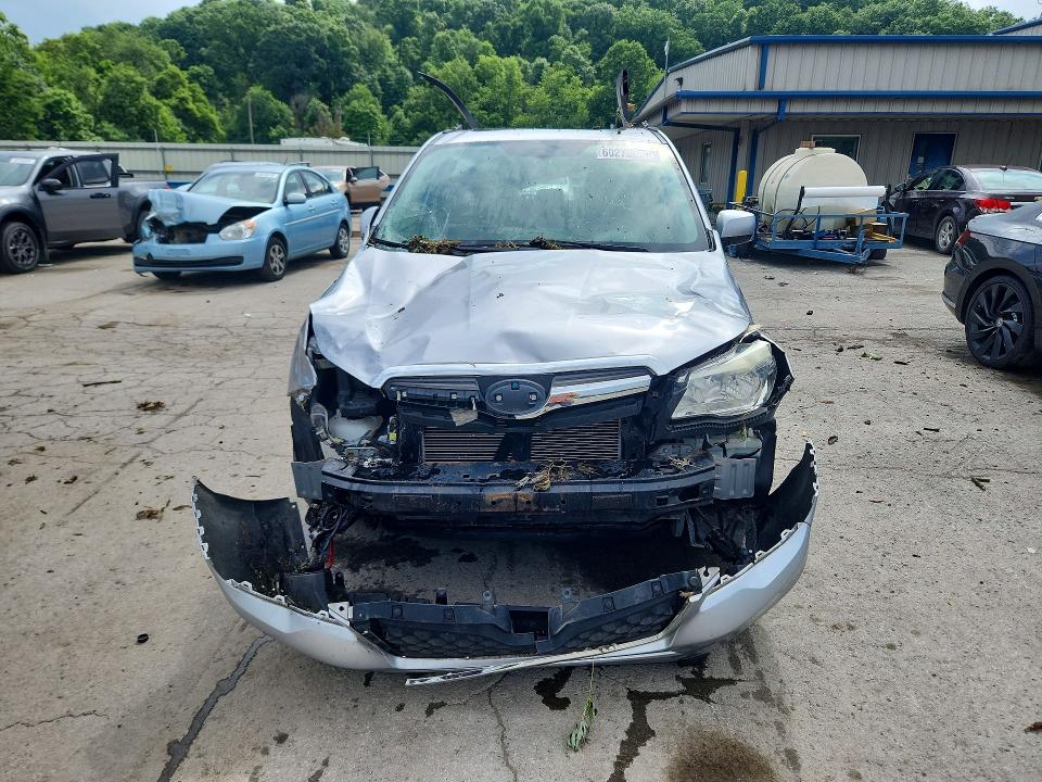 2014 Subaru Forester VIN JF2SJAHC0EH404470 COPART salvage auction — ROOF, Pa - Certificate Of Salvage, sold $100 on 2026-07-23 (photo 5)