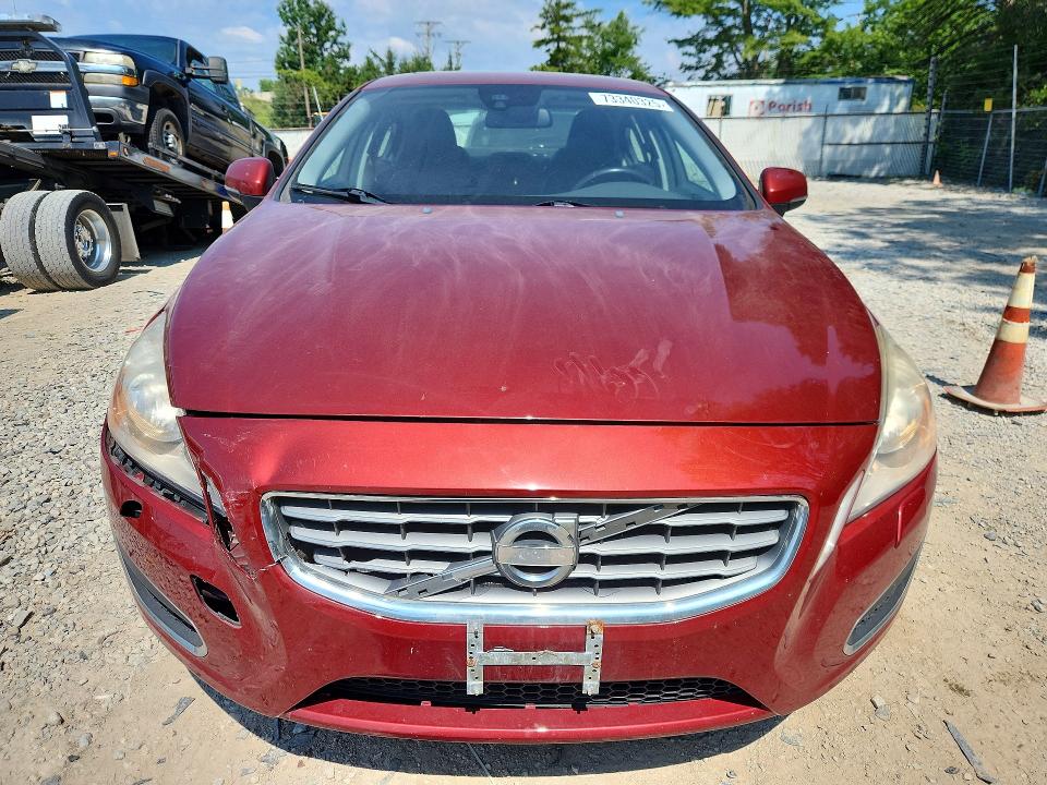 2013 Volvo S60 VIN YV1612FSXD2210878 COPART salvage auction — ALL OVER, OH - CERT OF TITLE-SALVAGE, sold $975 on 2026-08-12 (photo 5)