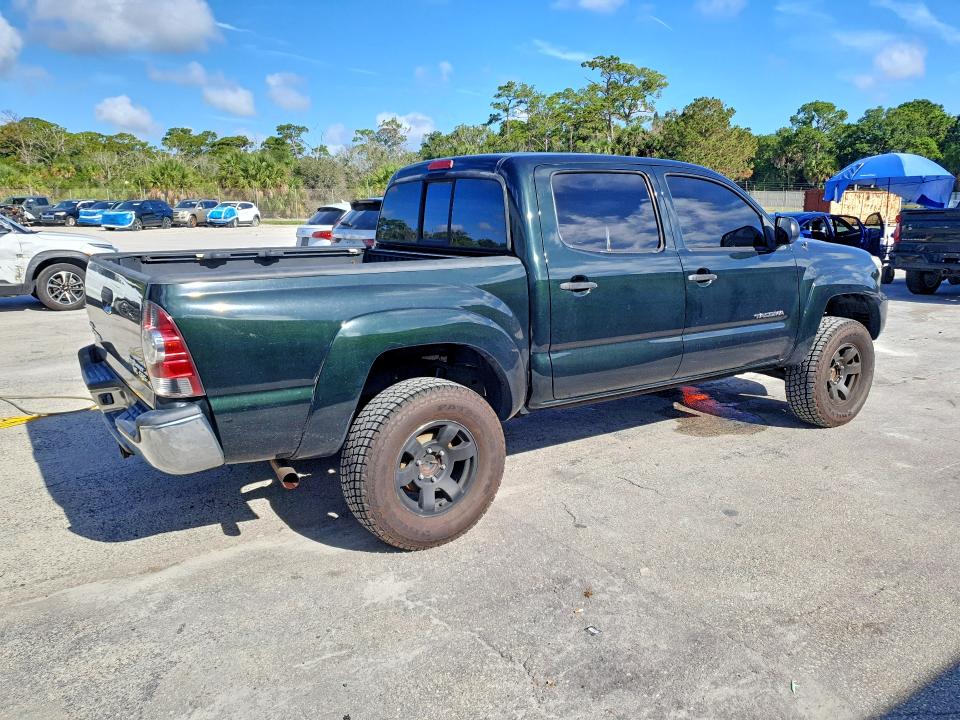 2013 Toyota Tacoma VIN 5TFJU4GN9DX034100 COPART salvage auction — REAR END, FL - CERT OF TITLE SLVG REBUILDABLE, sold $200 on 2026-07-29 (photo 3)