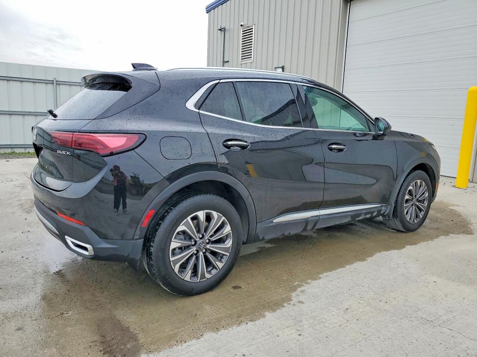 2025 Buick Envision VIN LRBFZKE48SD078172 COPART salvage auction — MINOR DENT/SCRATCHES, On - Permit No Brand - Unfit (P), sold $25,000 on 2026-08-26 (photo 3)