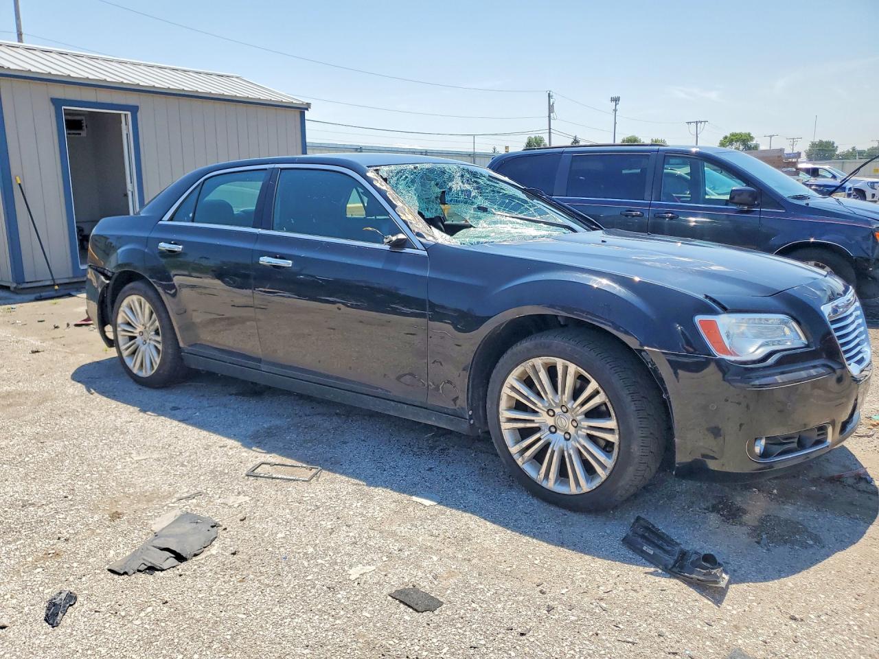 2011 Chrysler 300C VIN 2C3CA6CT9BH593850 COPART salvage auction — Front End, Ct - Clean Title, sold $2,350 on 2026-09-21 (photo 4)