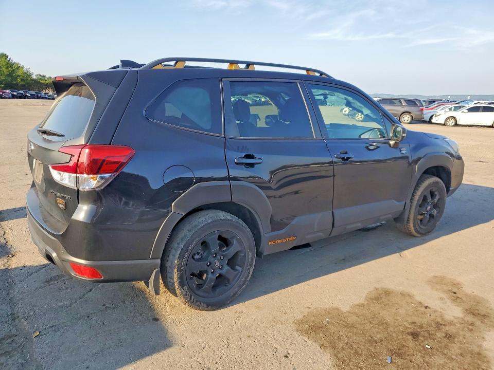 2023 Subaru Forester VIN JF2SKAMC1PH438424 COPART salvage auction — SIDE, Pa - Certificate Of Salvage, sold $7,100 on 2026-09-01 (photo 3)