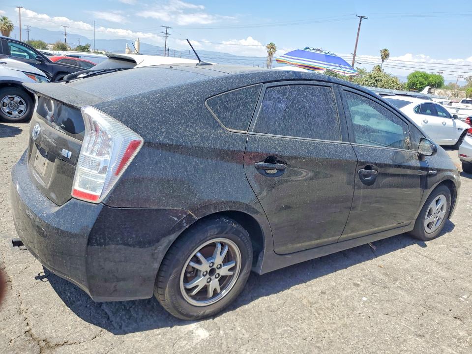 2011 Toyota Prius VIN JTDKN3DUXB0262300 COPART salvage auction — MINOR DENT/SCRATCHES, CA - DIS/DLR/EXP ONLY CLEAN TITLE, sold $875 on 2026-07-20 (photo 3)