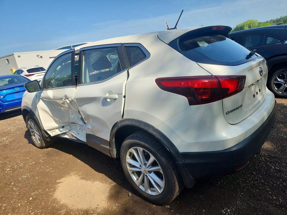 2018 Nissan VIN JN1BJ1CP9JW156205 COPART salvage auction — SIDE, On - Permit No Brand - Unfit, sold $3,700 on 2026-07-07 (photo 2)