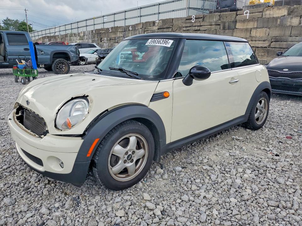2007 Mini Cooper VIN WMWMF33567TU62741 COPART salvage auction — FRONT END, Ky - Certificate Of Title, sold $950 on 2026-08-07 (photo 1)