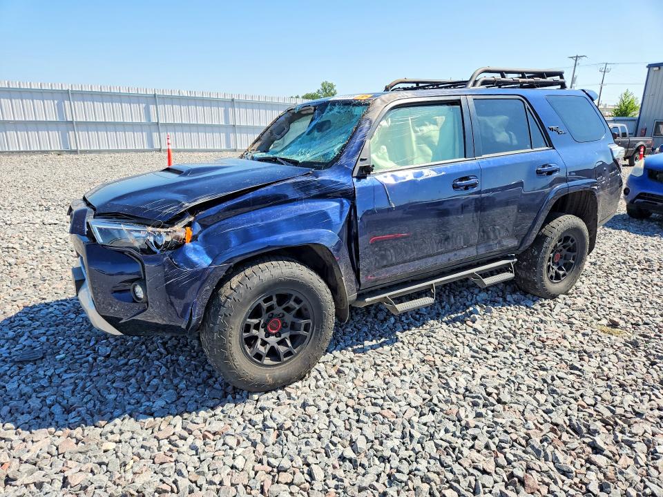 2022 Toyota 4runner VIN JTERU5JR3N6076429 COPART salvage auction — FRONT END, Wi - Cert Of Title-Claim Paid, sold $11,700 on 2026-07-20 (photo 1)