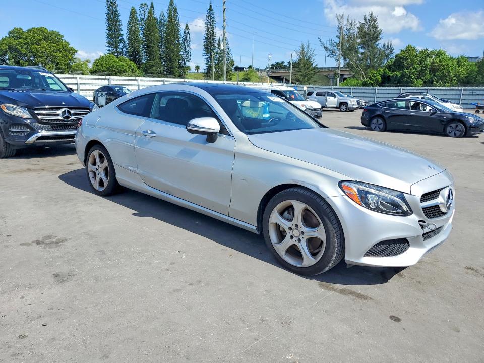 2017 Mercedes-benz C-klasse VIN WDDWJ4JB6HF328505 COPART salvage auction — WATER/FLOOD, Fl - Cert Of Title-Slvg Rebld Flood, sold $4,100 on 2026-08-05 (photo 4)