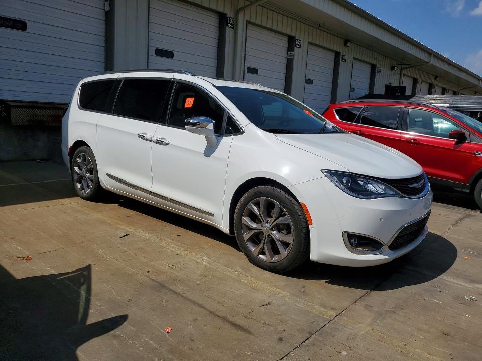 2020 Chrysler Pacifica VIN 2C4RC1GG0LR101797 COPART salvage auction — WATER/FLOOD, Ky - Bill Of Sale/Part Only/No Titl, sold $300 on 2026-07-30 (photo 4)