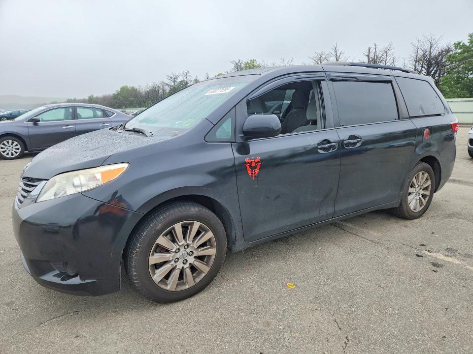 2015 Toyota Sienna VIN 5TDJK3DCXFS097167 COPART salvage auction — MINOR DENT/SCRATCHES, NY - CERTIFICATE OF TITLE, sold $4,700 on 2026-07-22 (photo 1)