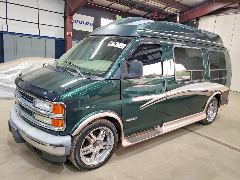 2002 Chevrolet Express VIN 1GBFG15W721164727 COPART salvage auction — MINOR DENT/SCRATCHES, NY - CERTIFICATE OF TITLE, sold $5,500 on 2026-07-27 (photo 1)