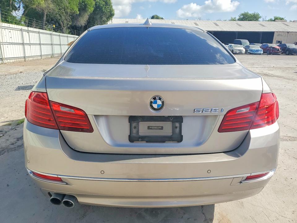 2015 BMW 5er VIN WBA5A5C54FD515010 COPART salvage auction — FRONT END, Tx - Salvage Vehicle Title, sold $70 on 2026-07-28 (photo 6)