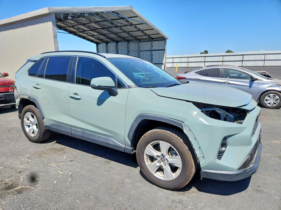 2021 Toyota Rav4 VIN 2T3W1RFV1MW153843 COPART salvage auction — REAR END, CA - SALVAGE CERTIFICATE, sold $8,500 on 2026-07-30 (photo 4)