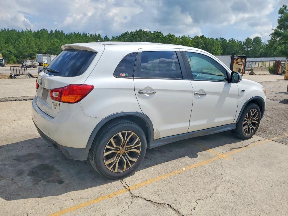 2016 Mitsubishi VIN JA4AP3AW3GZ043249 COPART salvage auction — NORMAL WEAR, Sc - Certificate Of Title, sold $550 on 2026-07-31 (photo 3)