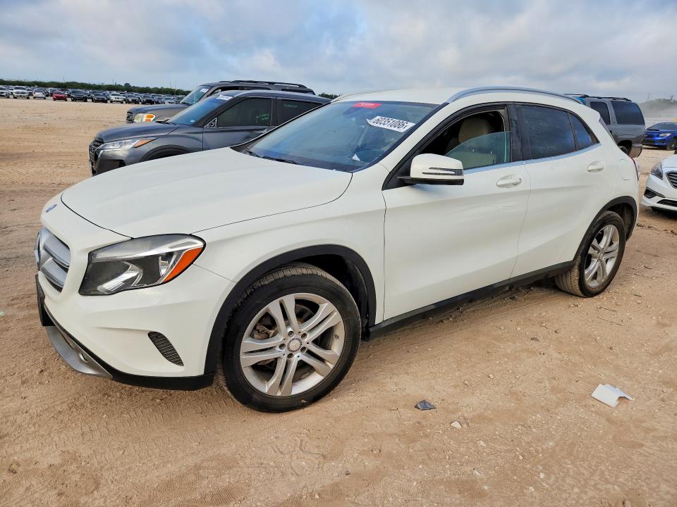 2017 Mercedes-benz VIN WDCTG4EB9HJ336062 COPART salvage auction — MINOR DENT/SCRATCHES, TX - CERTIFICATE OF TITLE (P), sold $2,300 on 2026-07-27 (photo 1)