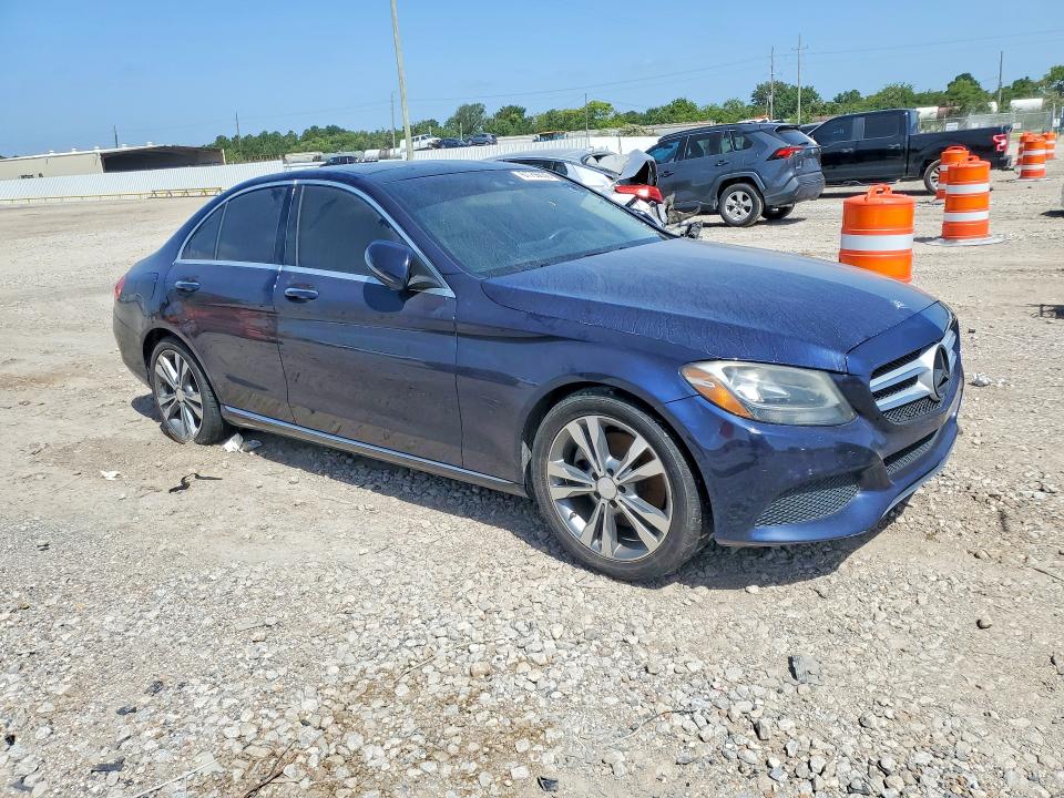 2016 Mercedes-benz C-klasse VIN 55SWF4JB9GU115545 COPART salvage auction — MINOR DENT/SCRATCHES, La - Certificate Of Title (P), sold $2,850 on 2026-08-02 (photo 4)
