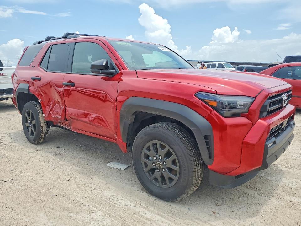 2026 Toyota 4runner VIN JTEVA5AR9T5009876 COPART salvage auction — SIDE, Tx - Salvage Vehicle Title, sold $24,100 on 2026-07-19 (photo 4)