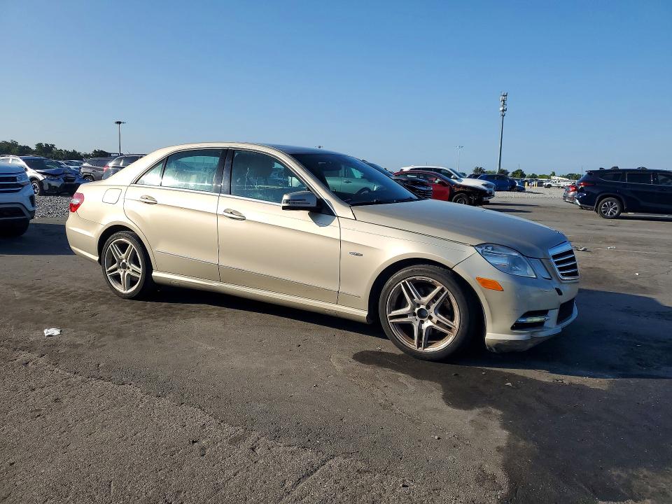 2012 Mercedes-benz VIN WDDHF5KB4CA588616 COPART salvage auction — SIDE, Fl - Cert Of Title Slvg Rebuildable, sold $500 on 2026-07-15 (photo 4)