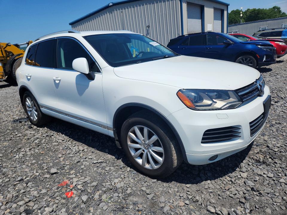 2012 Volkswagen Touareg VIN WVGEF9BP8CD010707 COPART salvage auction — MINOR DENT/SCRATCHES, Pa - Cert Of Title (P), sold $3,500 on 2026-07-28 (photo 4)