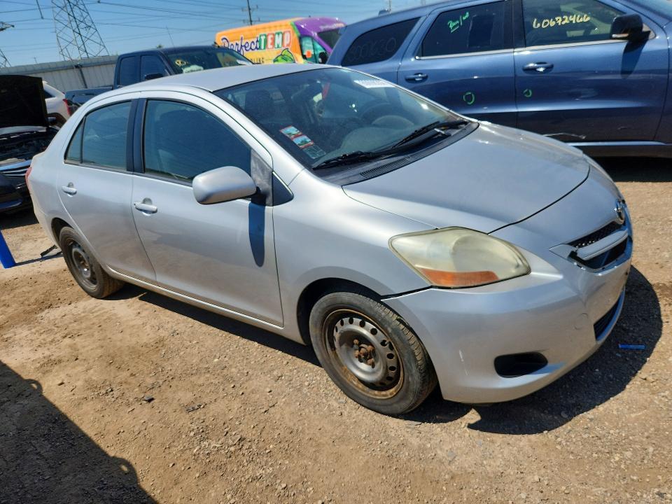 2007 Toyota Yaris VIN JTDBT923971178375 COPART salvage auction — FRONT END, Il - Certificate Of Title, sold $275 on 2026-07-28 (photo 4)