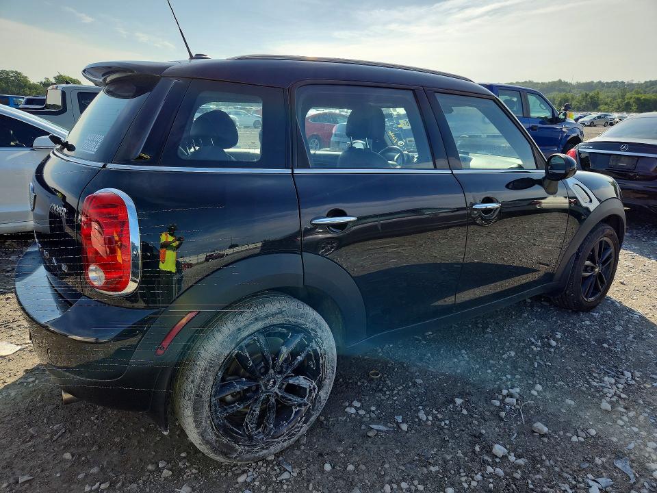 2016 Mini Cooper VIN WMWZB3C5XGWM33551 COPART salvage auction — MINOR DENT/SCRATCHES, Mt - Certificate Of Title, sold $400 on 2026-07-29 (photo 3)