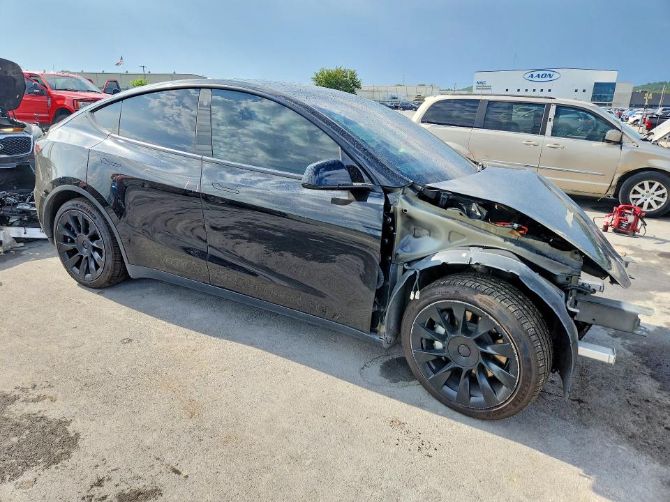 2021 Tesla Model y VIN 5YJYGAEE7MF180688 COPART salvage auction — FRONT END, Ok - Cert Of Title-Salvage, sold $10,500 on 2026-08-28 (photo 4)