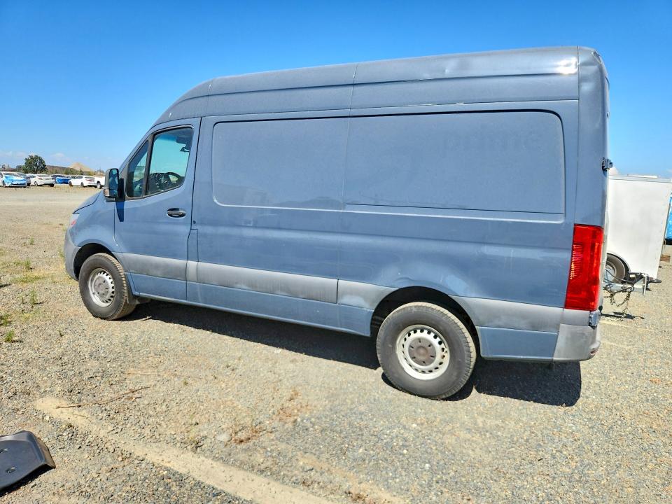 2019 Mercedes-benz Sprinter VIN WD4PF0CD9KP034482 COPART salvage auction — MECHANICAL, Ca - Dis/Dlr/Exp Only Clean Title (P), sold $3,000 on 2026-07-27 (photo 2)