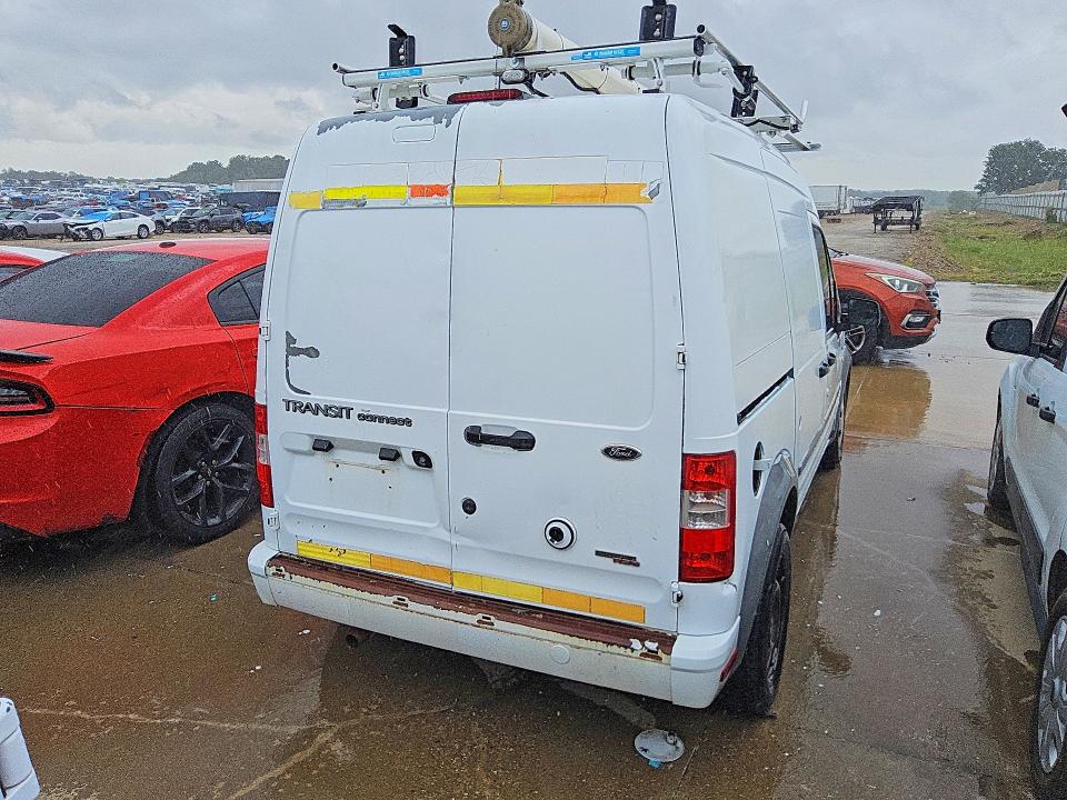 2013 Ford Transit connect VIN NM0LS7BN1DT135398 COPART salvage auction — MINOR DENT/SCRATCHES, TX - CERTIFICATE OF TITLE, sold $225 on 2026-07-30 (photo 6)