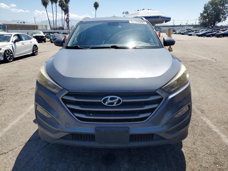 2016 Hyundai Tucson VIN KM8J33A42GU182913 COPART salvage auction — NORMAL WEAR, Ca - Dis/Dlr/Exp Only Clean Title (P), sold $1,700 on 2026-07-31 (photo 5)