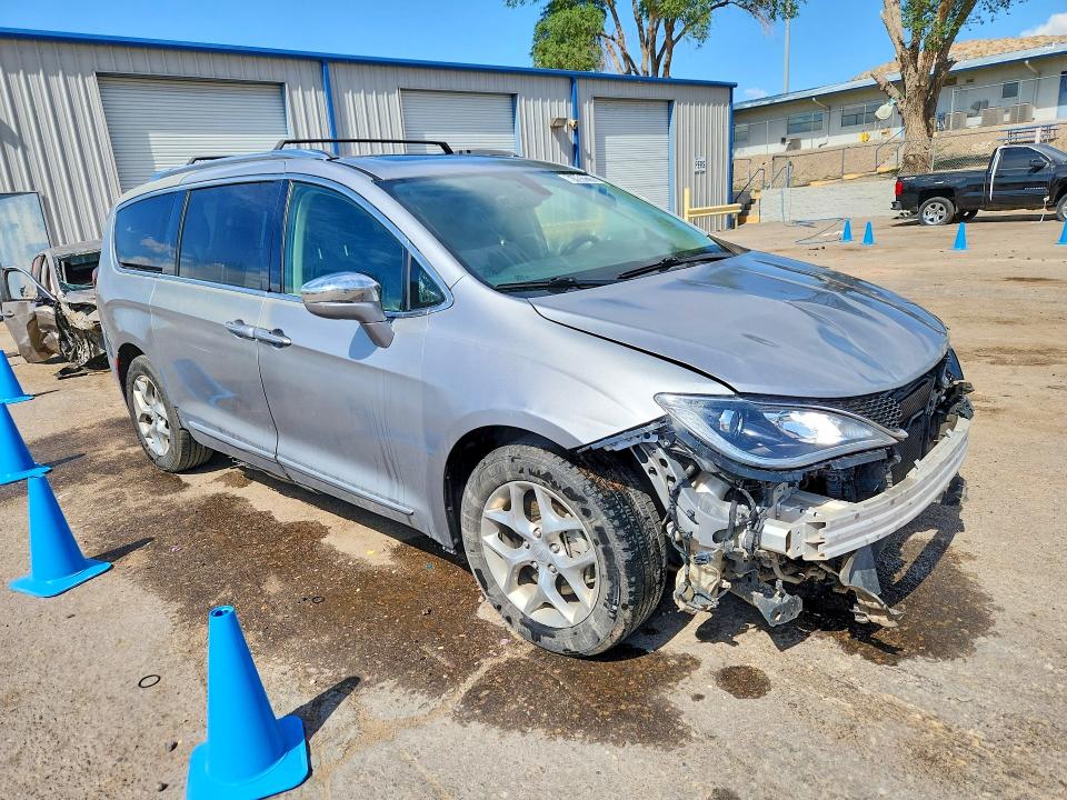 2018 Chrysler Pacifica VIN 2C4RC1GG4JR272145 COPART salvage auction — FRONT END, NM - CERTIFICATE OF TITLE, sold $250 on 2026-07-28 (photo 4)