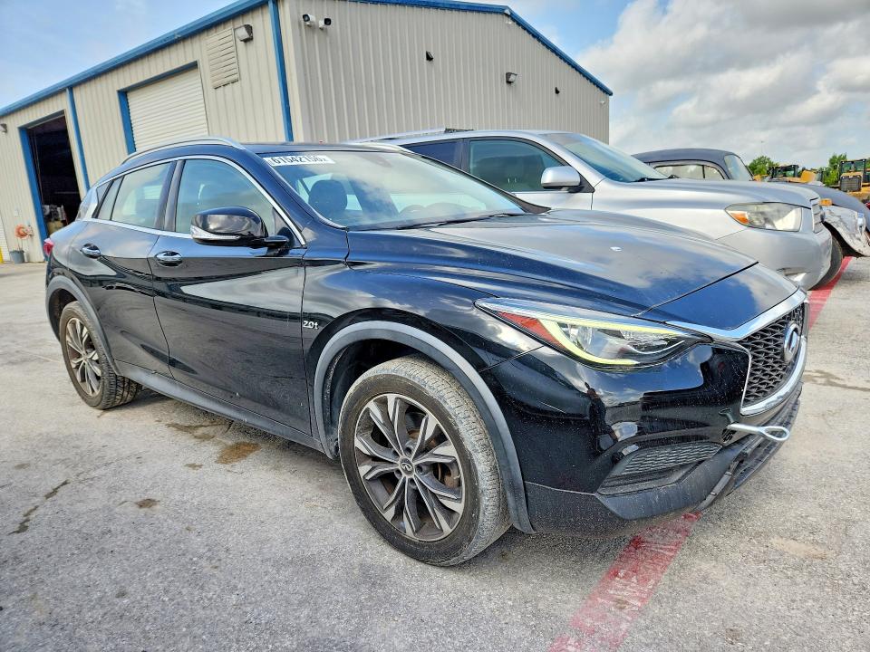 2018 Infiniti Qx30 VIN SJKCH5CR1JA057605 COPART salvage auction — NORMAL WEAR, Tx - Salvage Vehicle Title, sold $1,600 on 2026-07-24 (photo 4)