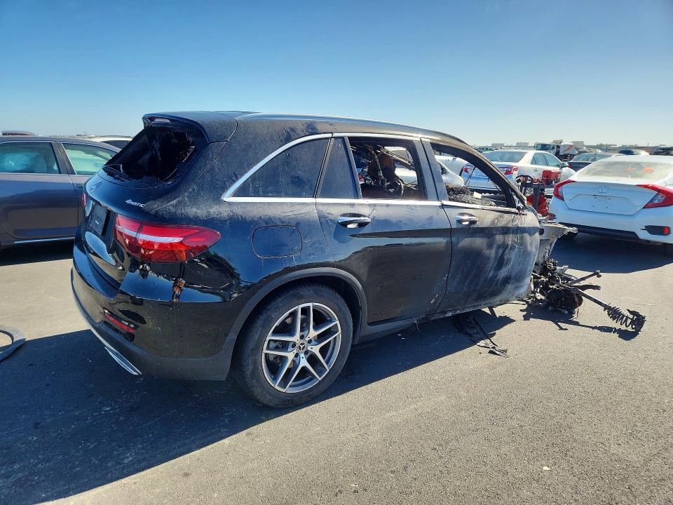2018 Mercedes-benz Glc class VIN WDC0G4KB0JV062711 COPART salvage auction — BURN, CA - NON-REPAIRABLE VEHICLE CERT, sold $225 on 2026-08-05 (photo 3)