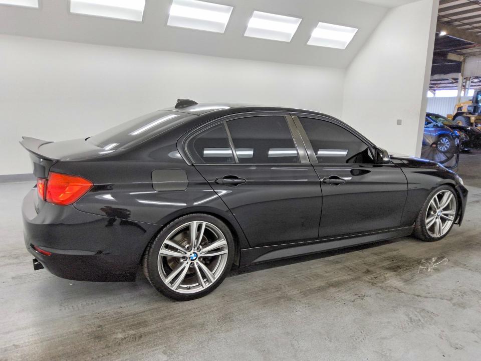 2013 BMW 3 series VIN WBA3B9C5XDF587424 COPART salvage auction — NORMAL WEAR, Ca - Dis/Dlr/Exp Only Clean Title (P), sold $1,300 on 2026-07-28 (photo 3)