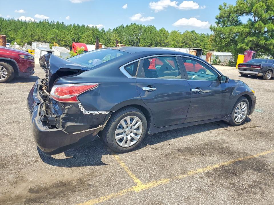 2015 Nissan Altima VIN 1N4AL3AP3FN329348 COPART salvage auction — REAR END, Sc - Cert Of Title-Salvage, sold $450 on 2026-07-31 (photo 3)